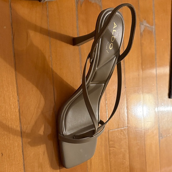 New - Aldo Women's Strappy Heels - Picture 2 of 3